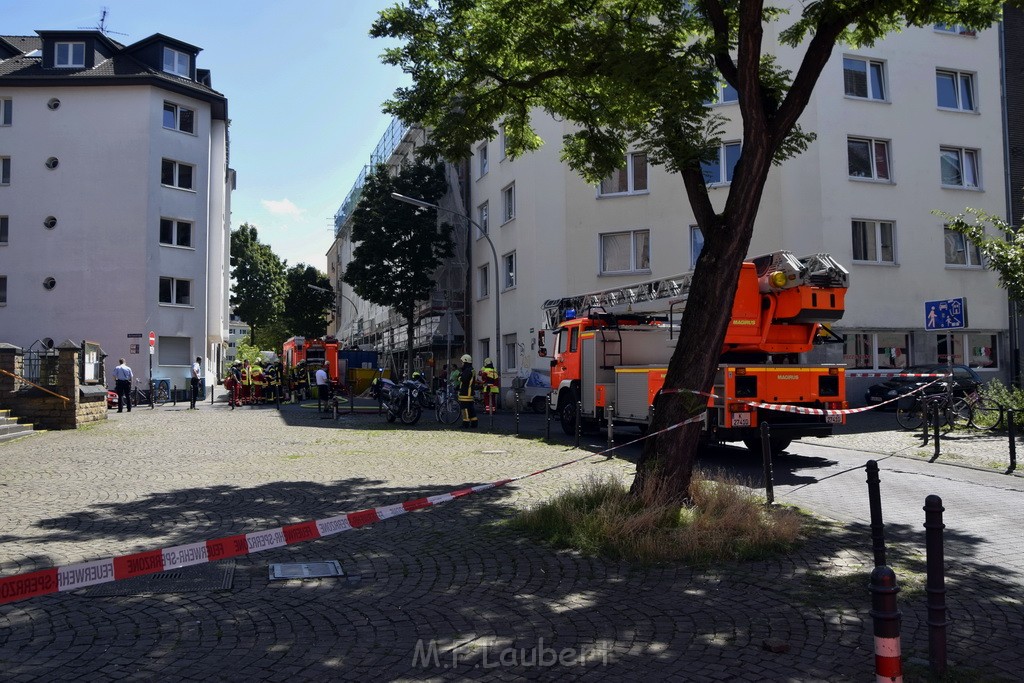 Explo Feuer 2 Koeln Kalk Hoefestr P006.JPG - Miklos Laubert